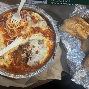 Chicken parm w/ spaghetti
