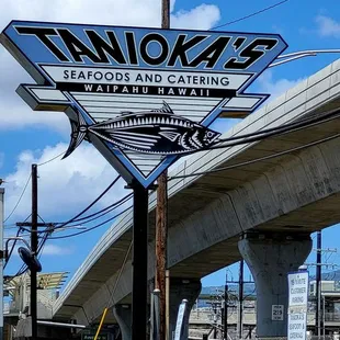 Da FAMOUS Tanioka's sign!