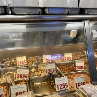 sushi and sashimi, interior