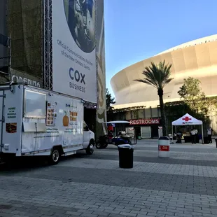 Tanjariné Kitchen - Saints game