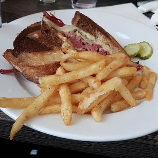 Reuben Sandwich