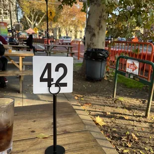 Nice outdoor dining area!