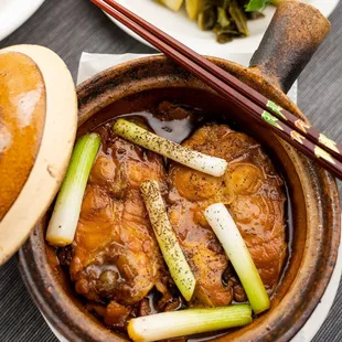 Catfish in a claypot