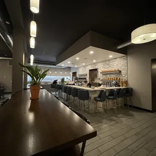 a view of the kitchen and bar