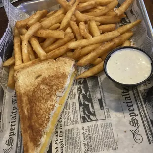 Kids Grilled Cheese and fries