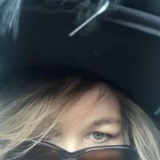 Cindy C.