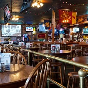 the bar and dining area