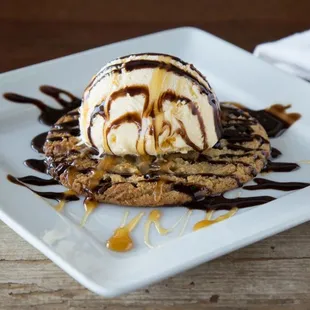 dessert, food