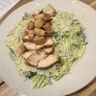 Caesar's Salad with Grilled Chicken was so good!