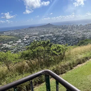 Tantalus lookout with Diamond Head in the background
