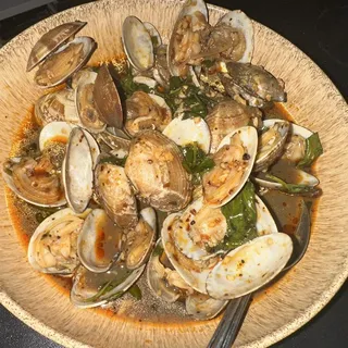 Spicy Manla Clams