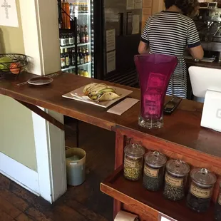 sushi and sashimi, interior