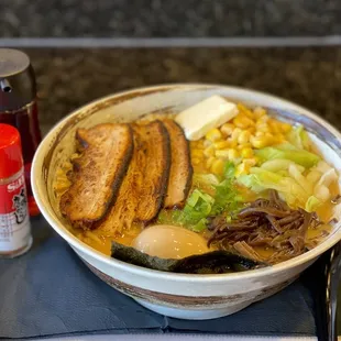 R4. Miso Tonkotsu Ramen