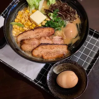 (R4) MISO TONKOTSU RAMEN