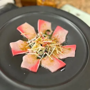 Hamachi Sashimi