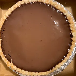 Yummy chocolate cream pie