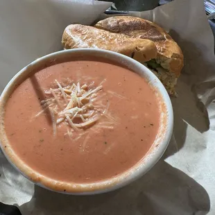 Tomato Basil Bisque Soup