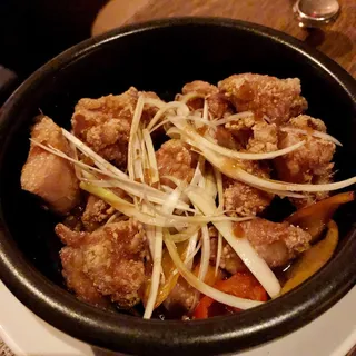 Sizzling Soy Sauce Chicken