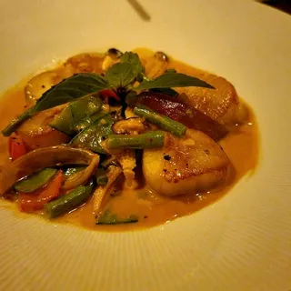 Diver Sea Scallops* **