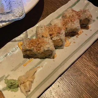 Crunchy Spicy Yellowtail Roll* **