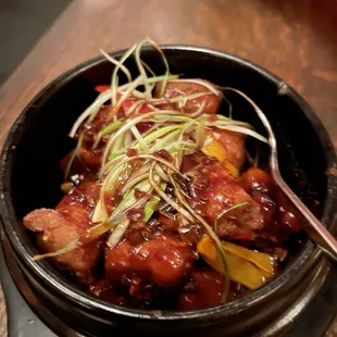 Chicken with pepper appetizer, a bit salty and underwhelming.