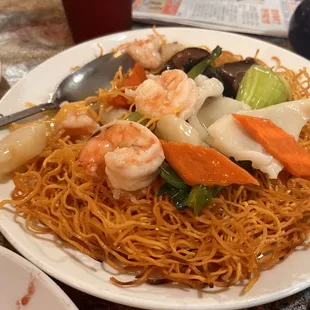 90. Seafood Chow Fun (add 1.00 for crispy noodle)