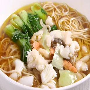 #102 Seafood noodle soup