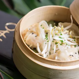 food, ramen and noodles