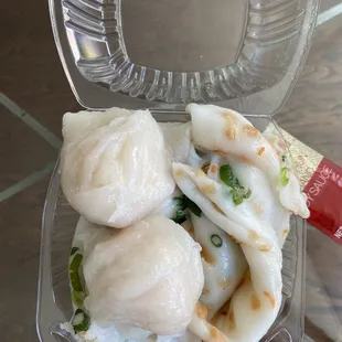 Steamed Sweet Rice Cakes