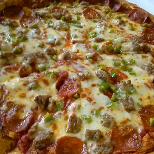 Pep. Sausage. G pepper. Good cheese and sausage. Thumbs up.
