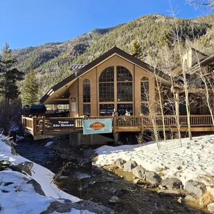 oysters and mussels, outside