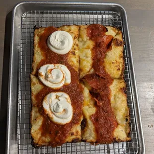 Half cheese, half pepperoni pizza