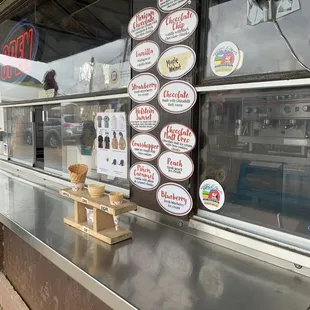 sushi and sashimi, interior