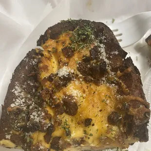 Burnt potato skins for takeout. How do they serve these knowing they burnt them horribly!!! Don't waste your money here.