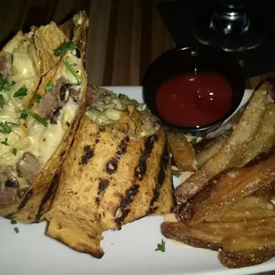 Steak and Mac n cheese wrap: delicious