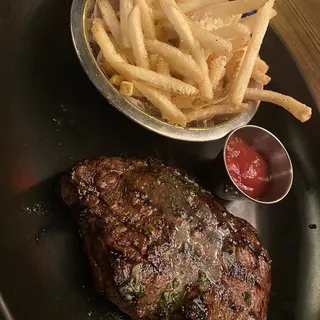 Flame Grilled 14 oz. New York Strip