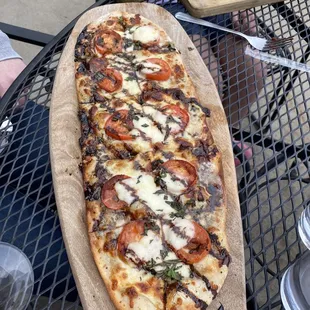 Flat bread pizza