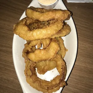onion rings and dip