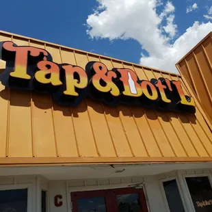 the front of a tap and bot's restaurant