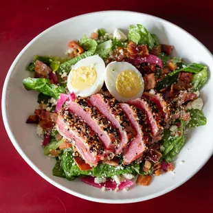Seared Ahi tuna on Keen-Waa Salad