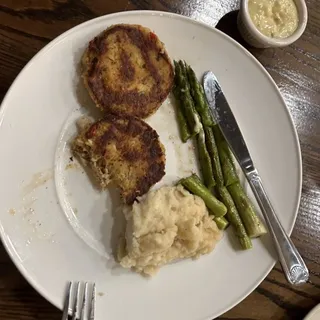 CRAB CAKES