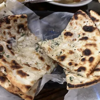 Garlic Cheese Naan