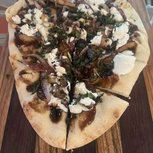 6&quot;x8&quot; goat cheese flatbread $17