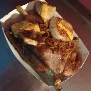 Scallops with braised pork shanks!!! From the very talented @tapatapatruck