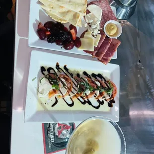 food, oysters and mussels