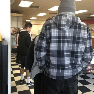 Busy day to get 3king ring cake