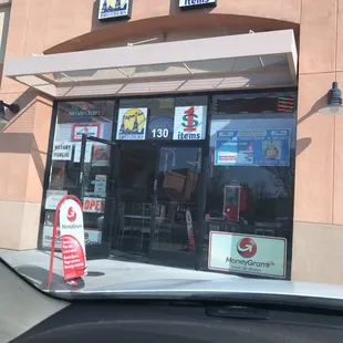 the outside of a restaurant