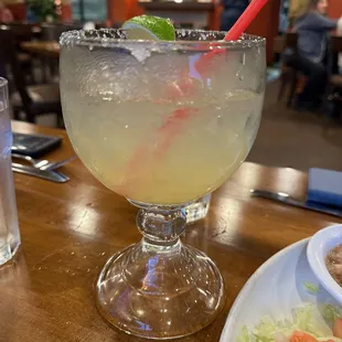 a margarita and a salad