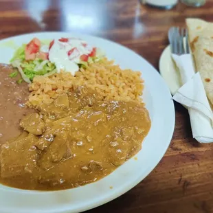 a plate of mexican food