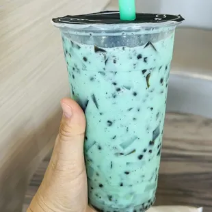 Their new mint chocolate smoothie. It&apos;s like drinking mint chocolate chip ice cream!!!